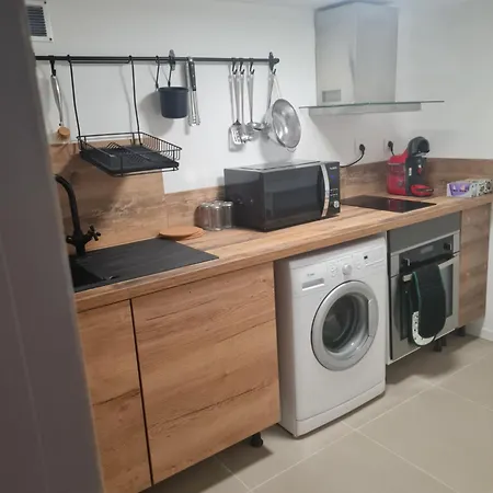 Dans Un Village Vigneron Mailly-Champagne